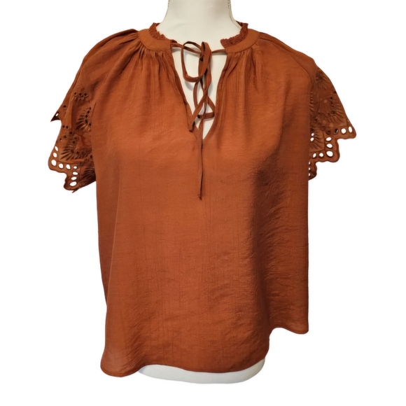 Chelsea & Theodore Orange Raglan Sleeve Eyelet Blouse Women's Size XS - Picture 1 of 8